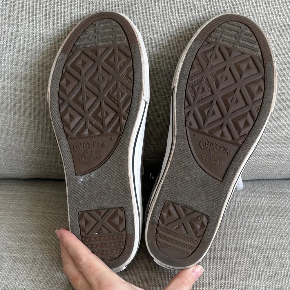 Converse Kids High-Top Sneakers in Brown Youth Size 3 Boy or Girl